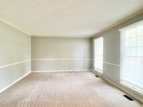100 Kanawah Run in Yorktown, VA - Building Photo - Building Photo
