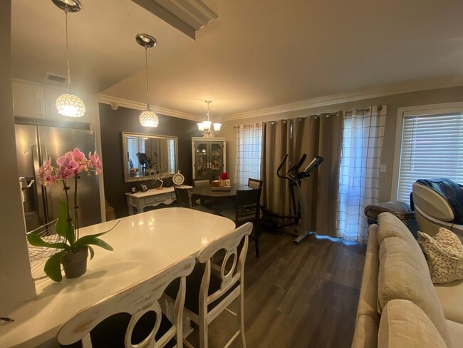 1651 S Juniper St, Unit 39 in Escondido, CA - Foto de edificio - Building Photo