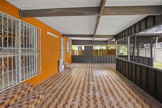 3720 NW 20th Ct in Miami, FL - Building Photo - Building Photo