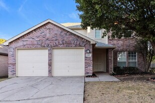 3405 Star Ranch Ct in Roanoke, TX - Building Photo