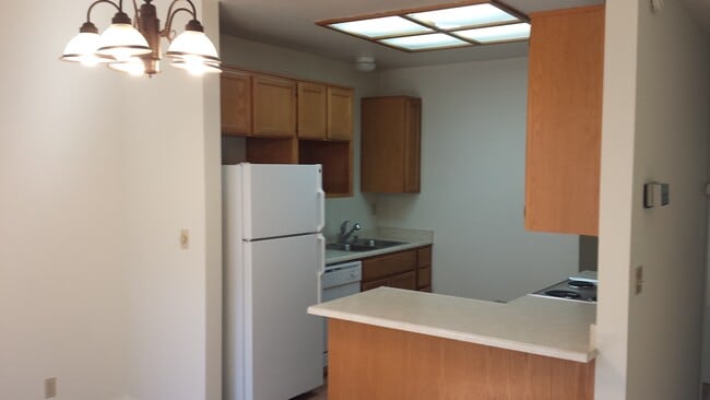 3893 Vine St in Pleasanton, CA - Building Photo - Building Photo