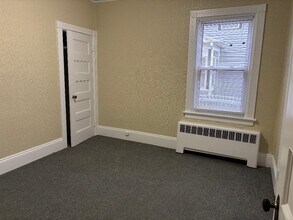 51 Hamlin St, Unit 1 in Providence, RI - Building Photo - Building Photo