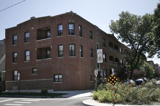 1015 N Campbell Ave in Chicago, IL - Building Photo - Building Photo