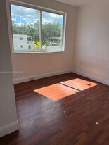 244 Westward Dr in Miami Springs, FL - Building Photo