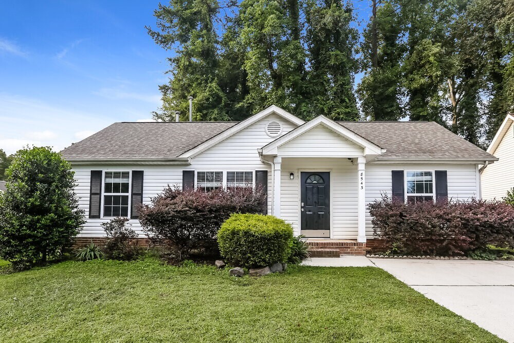 8543 Alicia Brittany Ln in Charlotte, NC - Building Photo