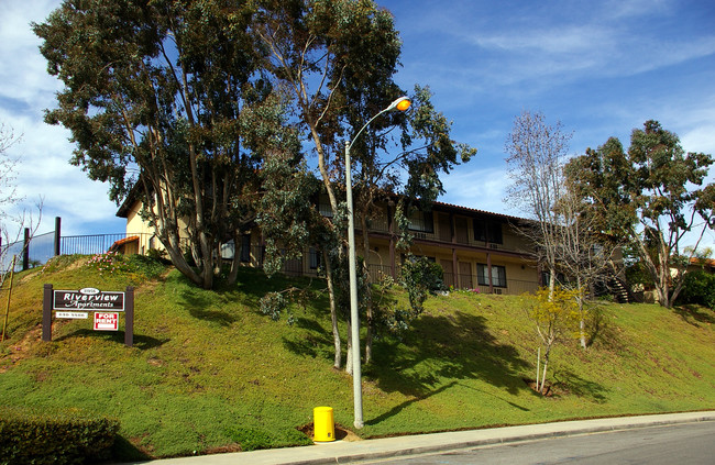 River View Apartments in Bonsall, CA - Foto de edificio - Building Photo