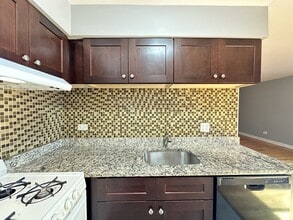 5820 N Sheridan Rd in Chicago, IL - Building Photo - Building Photo