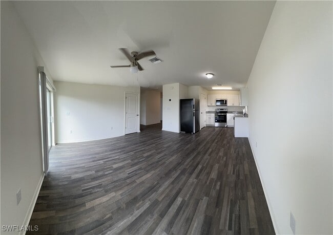 2426 Santa Barbara Blvd N in Cape Coral, FL - Building Photo - Building Photo