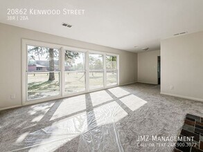 20862 Kenwood St in Farmington Hills, MI - Building Photo - Building Photo
