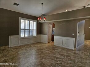 8252 Hedgewood Dr in Jacksonville, FL - Building Photo - Building Photo