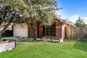 6926 Asbury Station in San Antonio, TX - Building Photo - Building Photo