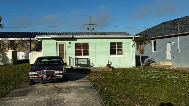 8234 40th St N in Pinellas Park, FL - Building Photo - Building Photo