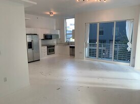 133 NE 2nd Ave, Unit 301 in Miami, FL - Building Photo