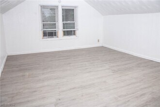 923 Baughman St in Akron, OH - Building Photo - Building Photo