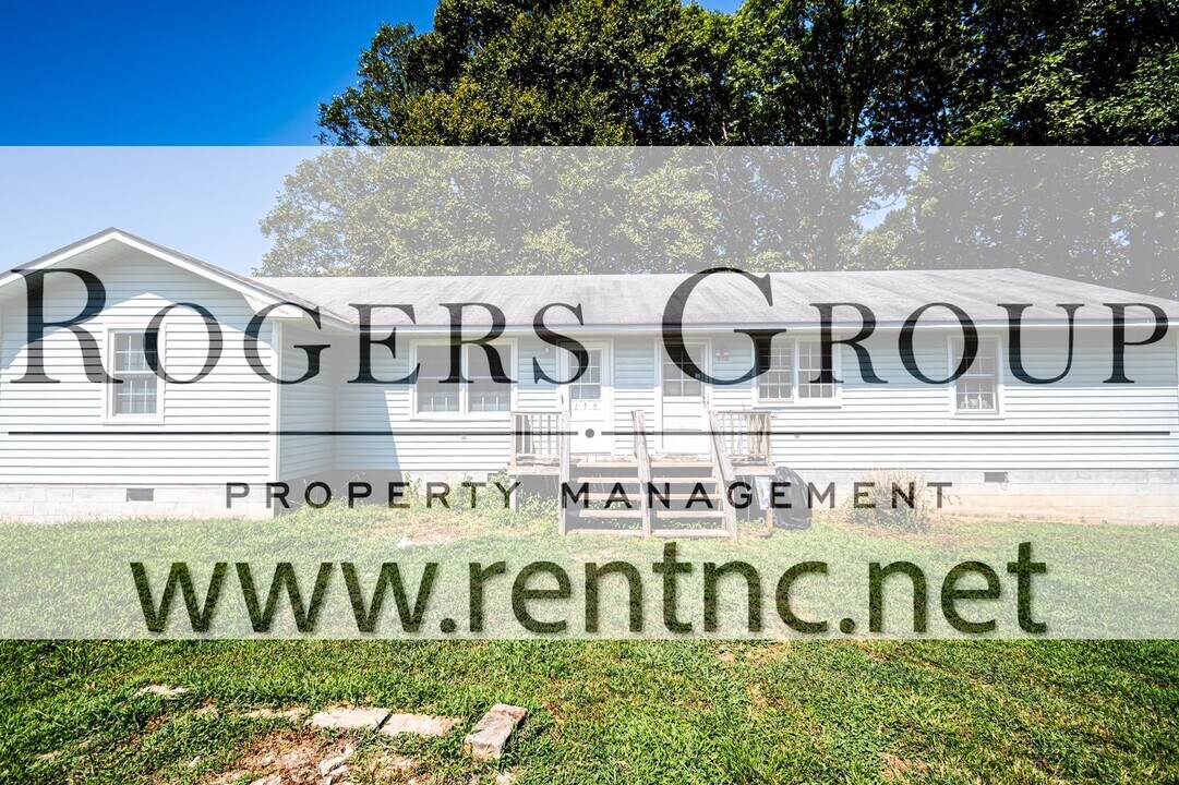 120-158 Old Thomas Ln in Henderson, NC - Building Photo