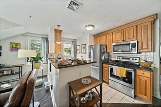 24 Wall St in Canton, MA - Building Photo - Building Photo