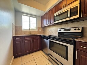 425 NE 7th Ave, Unit 5 in Delray Beach, FL - Foto de edificio - Building Photo