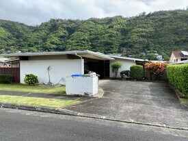3035 Kanu St in Honolulu, HI - Building Photo