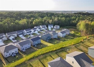 9 Nolana Dr in Commerce, GA - Foto de edificio - Building Photo