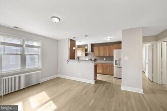 2329 Fairlawn Ave SE in Washington, DC - Building Photo - Building Photo