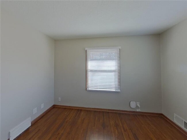 16377 Duluth Ave SE in Prior Lake, MN - Building Photo - Building Photo