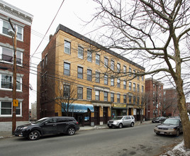 53 Harbor St in Salem, MA - Foto de edificio - Building Photo