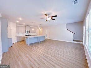 2576 Mills Commons Dr in Decatur, GA - Building Photo - Building Photo