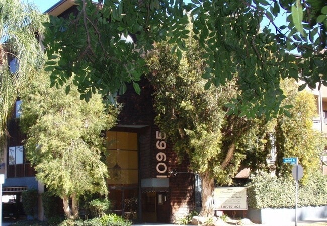 10965 Fruitland Dr, Unit 110