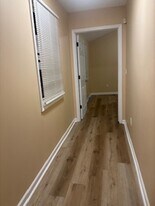 966 W Grenada Ter in Macon, GA - Building Photo