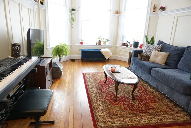 1124 Commonwealth Avenue, Unit 1A in Boston, MA - Foto de edificio - Building Photo