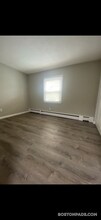 368 E Merrimack St in Lowell, MA - Building Photo - Building Photo