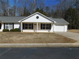 22 Copper Creek Dr in Dahlonega, GA - Building Photo