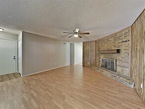 4202 Glenlawn Ct in Arlington, TX - Building Photo - Building Photo