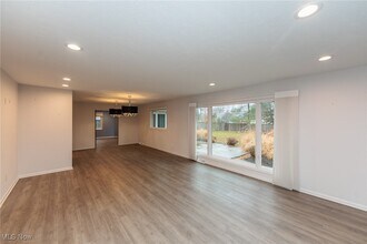 2500 Deborah Dr in Beachwood, OH - Building Photo - Building Photo