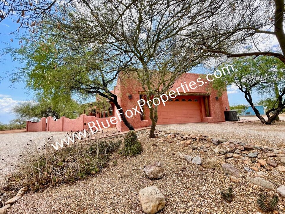 16725 N Red Sunset Trail in Tucson, AZ - Building Photo