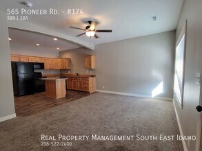 565 Pioneer Rd-Unit -#174 in Rexburg, ID - Building Photo - Building Photo