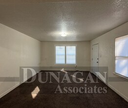 1407 W Fox St in Carlsbad, NM - Building Photo - Building Photo