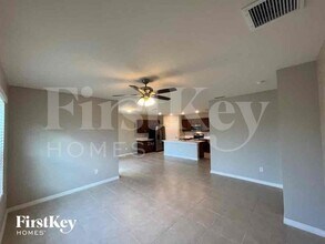 2820 NW 21st Ave in Cape Coral, FL - Building Photo - Building Photo