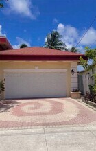 232 SW 7th Ave in Hallandale Beach, FL - Building Photo - Building Photo