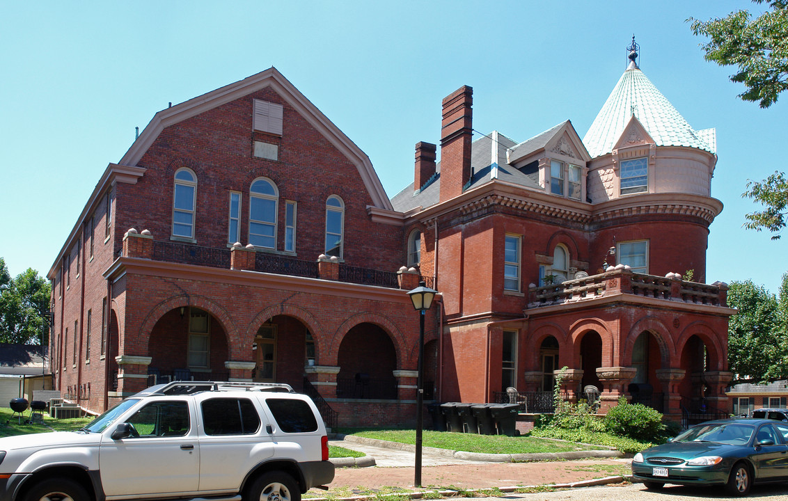 329 North St in Portsmouth, VA - Building Photo