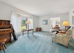4140 Indian Camp Trl in Howell, MI - Building Photo - Building Photo