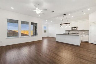 718 Declaration Dr in Princeton, TX - Building Photo