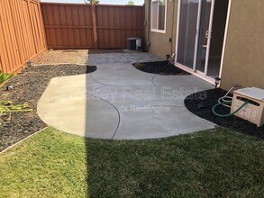 3100 Hemlock St in Antioch, CA - Building Photo - Building Photo