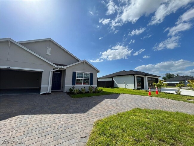 304 El Dorado Blvd S in Cape Coral, FL - Building Photo - Building Photo