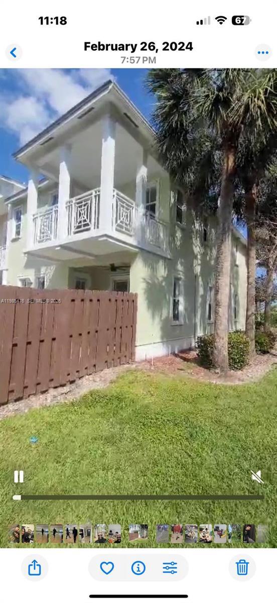 7414 NW 107 Ct in Doral, FL - Building Photo - Building Photo