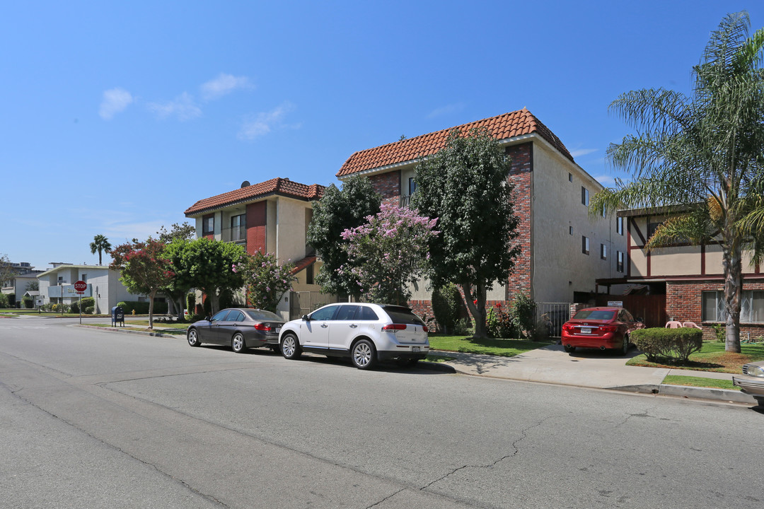 1105 Melrose Ave in Glendale, CA - Building Photo