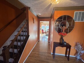 8310 Chestnut Farm Ln in Ellicott City, MD - Building Photo - Building Photo