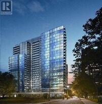 210 Simcoe St in Toronto, ON - Building Photo