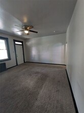 1818 Westmont Ave in Pittsburgh, PA - Building Photo - Building Photo