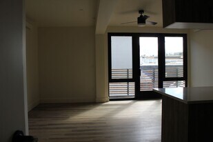 295 W Pearl Ave in Jackson, WY - Building Photo